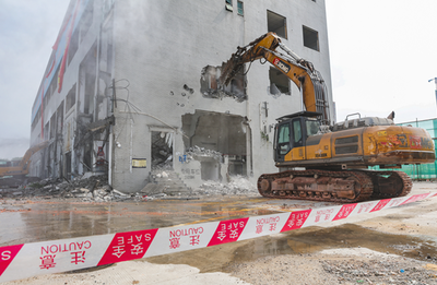 玉塘街道田寮利益統(tǒng)籌項(xiàng)目兩棟工業(yè)廠房完成拆除作業(yè)，釋放發(fā)展空間助力高質(zhì)量發(fā)展